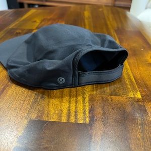 Lululemon black fast and free running hat